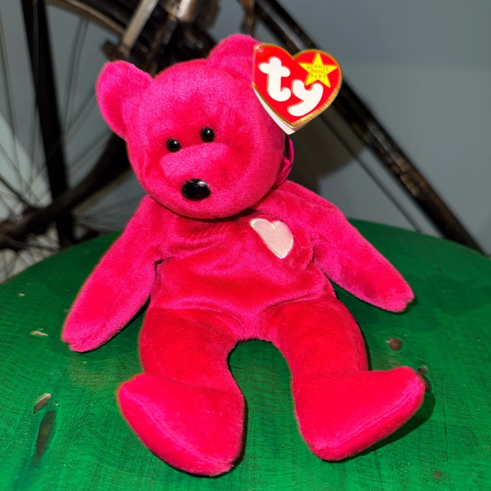 Ty Beanie Babies. Valentina Birthdate Feb 14 1998. Excellent condition.